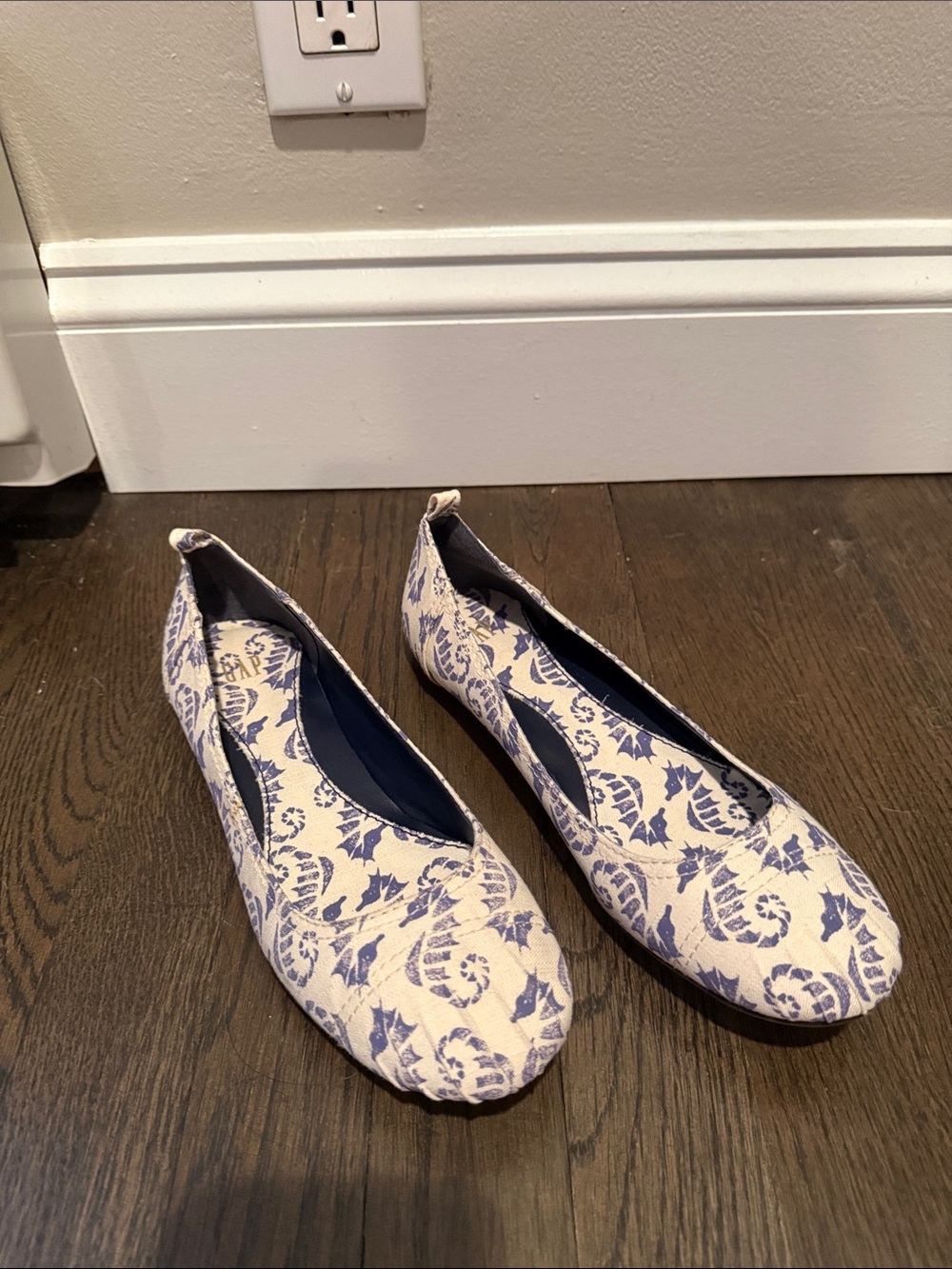 GAP Cream and Blue Floral Slip-On Flats